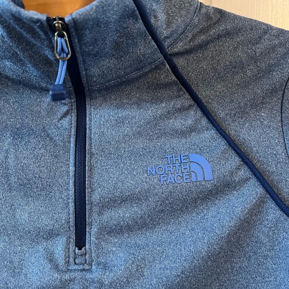 North Face Women’s 1/4 zip pullover sweater XS - Picture 3 of 8